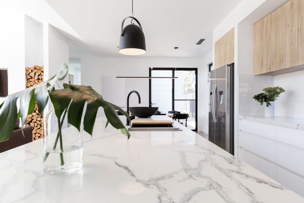 how to choose kitchen countertops realsimple GettyImages 673984158 c0472518759444d68bd9ee1d95306308